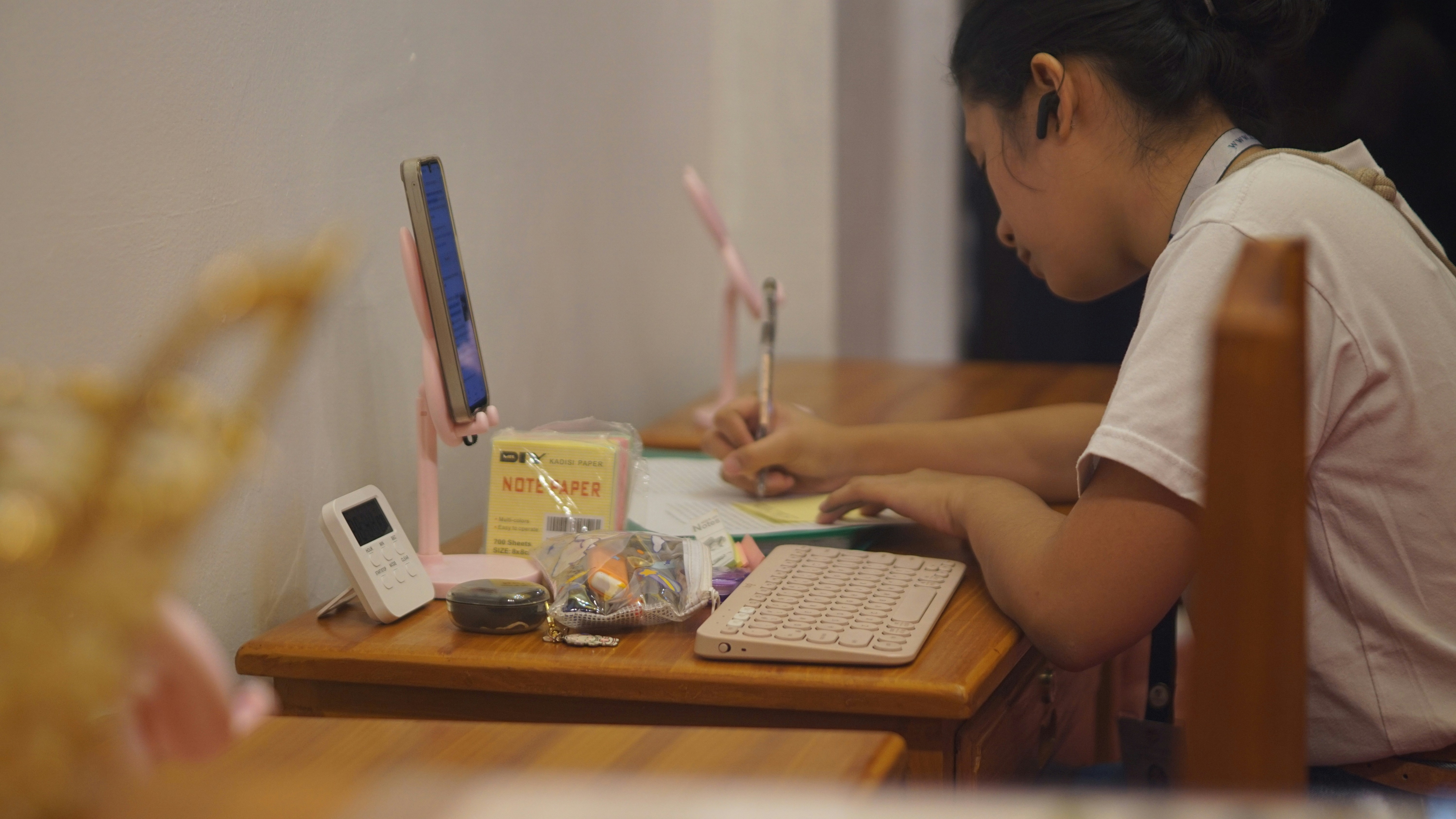 International student studying online with Nexus Academy